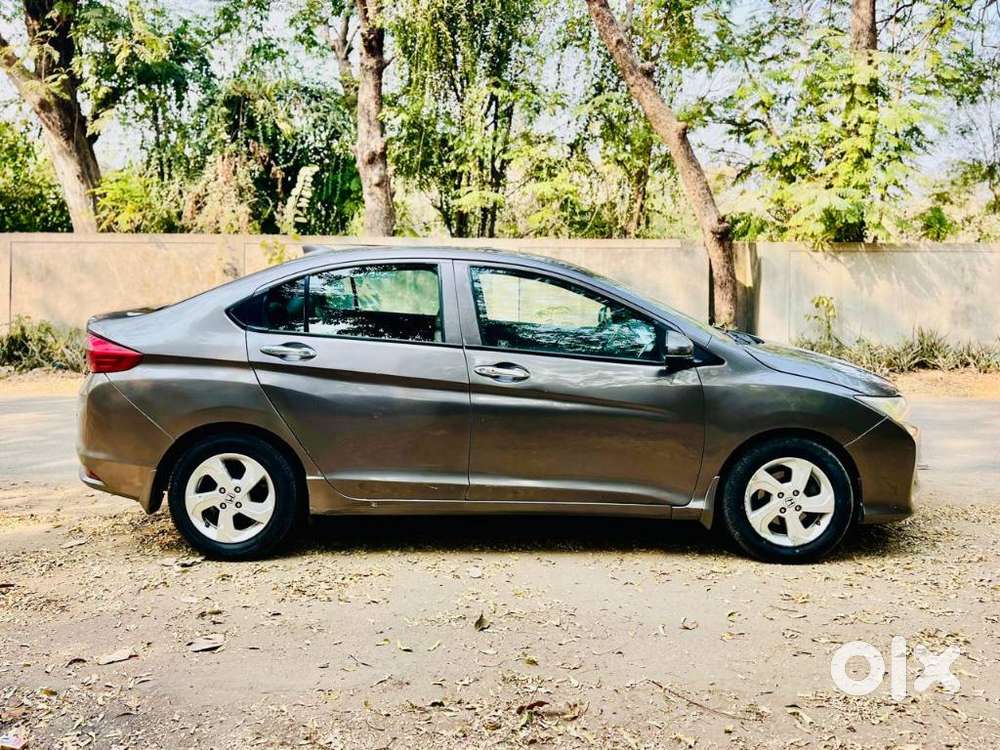 Honda City V At Sunroof, 2015, Petrol