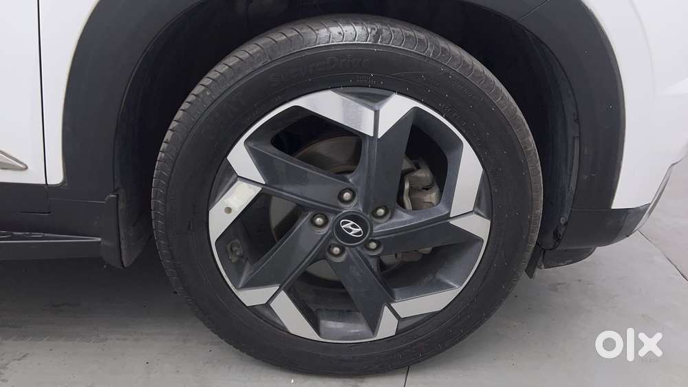 Hyundai Alcazar 2.0 Signature (o) Petrol At 6 Str, 2021, Petrol