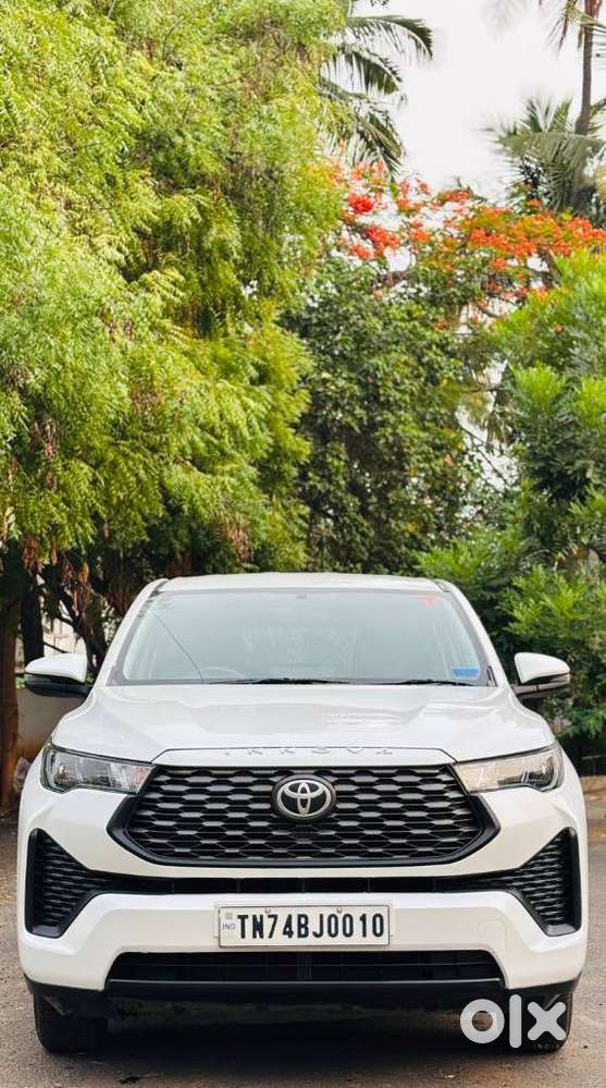 Toyota Innova Hycross 2.0 Gx 8 Str, 2024, Petrol