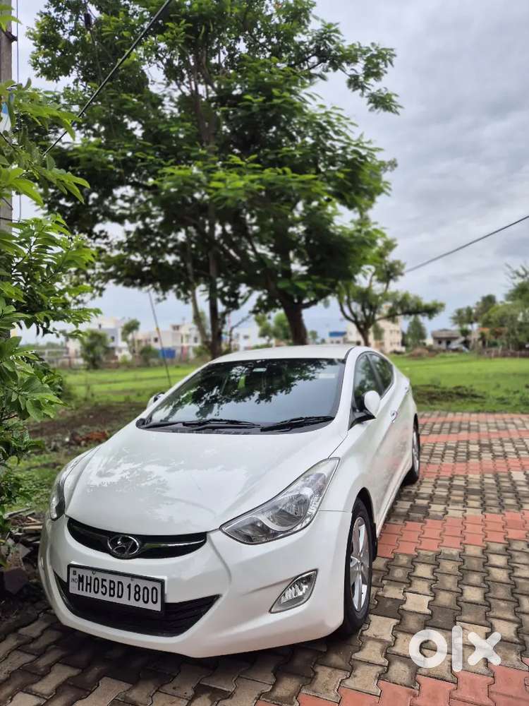 Hyundai New Elantra 2012