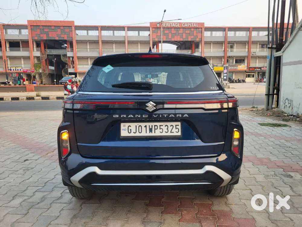 Maruti Suzuki Grand Vitara 7 Seater 2024 Cng & Hybrids 28000 Km Driven