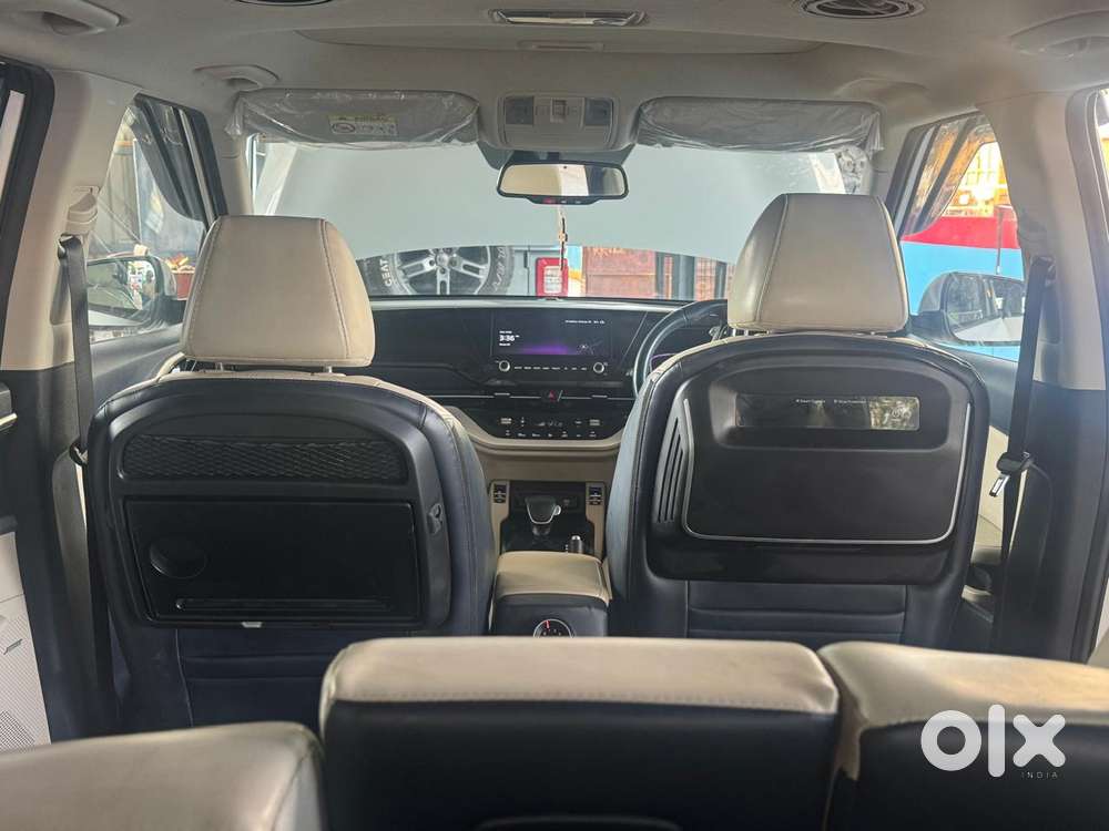Kia Carens Luxury (o)1.5 Diesel At 7 Str, 2022, Diesel