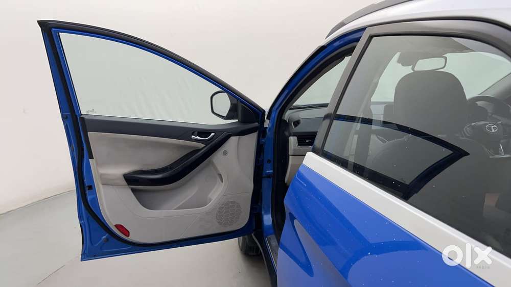 Tata Nexon 1.2 Revotron Xza Plus (o) Dual Tone, 2020, Petrol