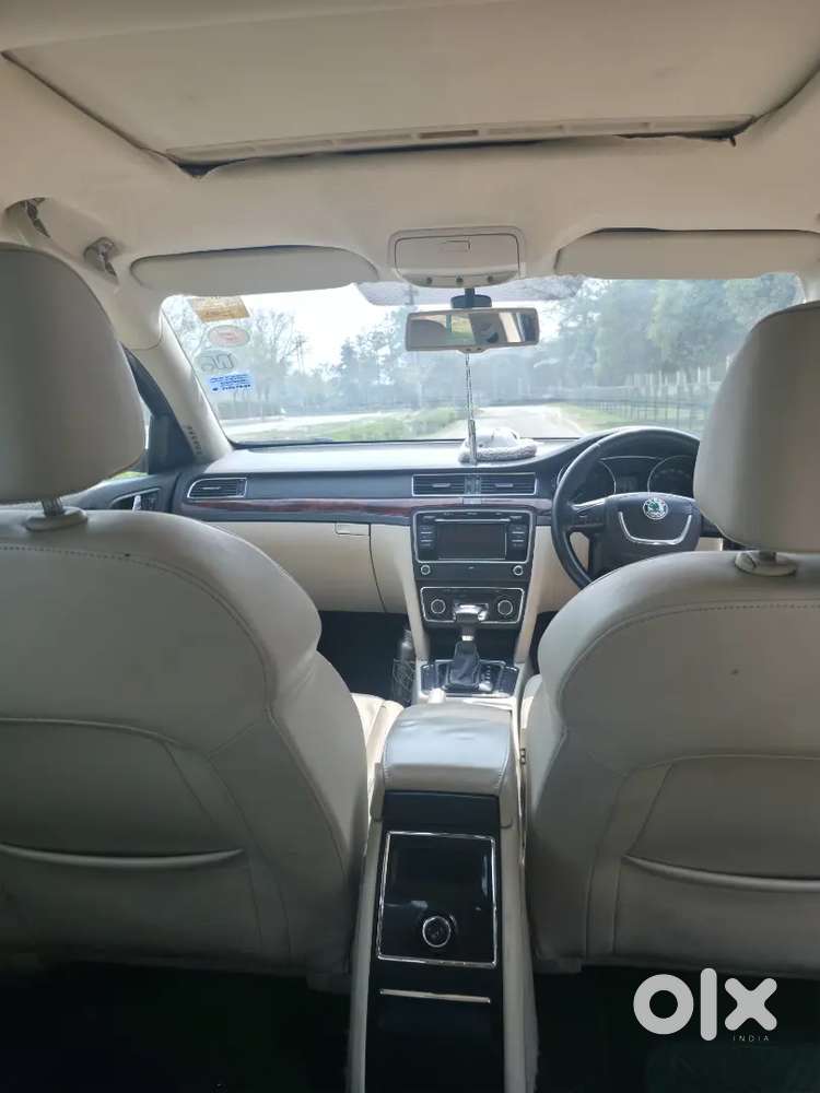65 Lakh Ki Car Sirf 4 Lakh Mein