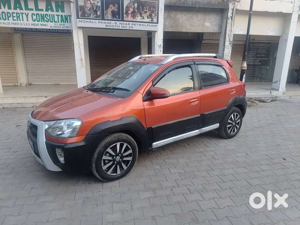 Toyota Etios Cross, 2015, Petrol