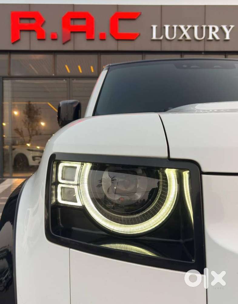 Land Rover Defender 3.0 L 130 Hse, 2023, Diesel