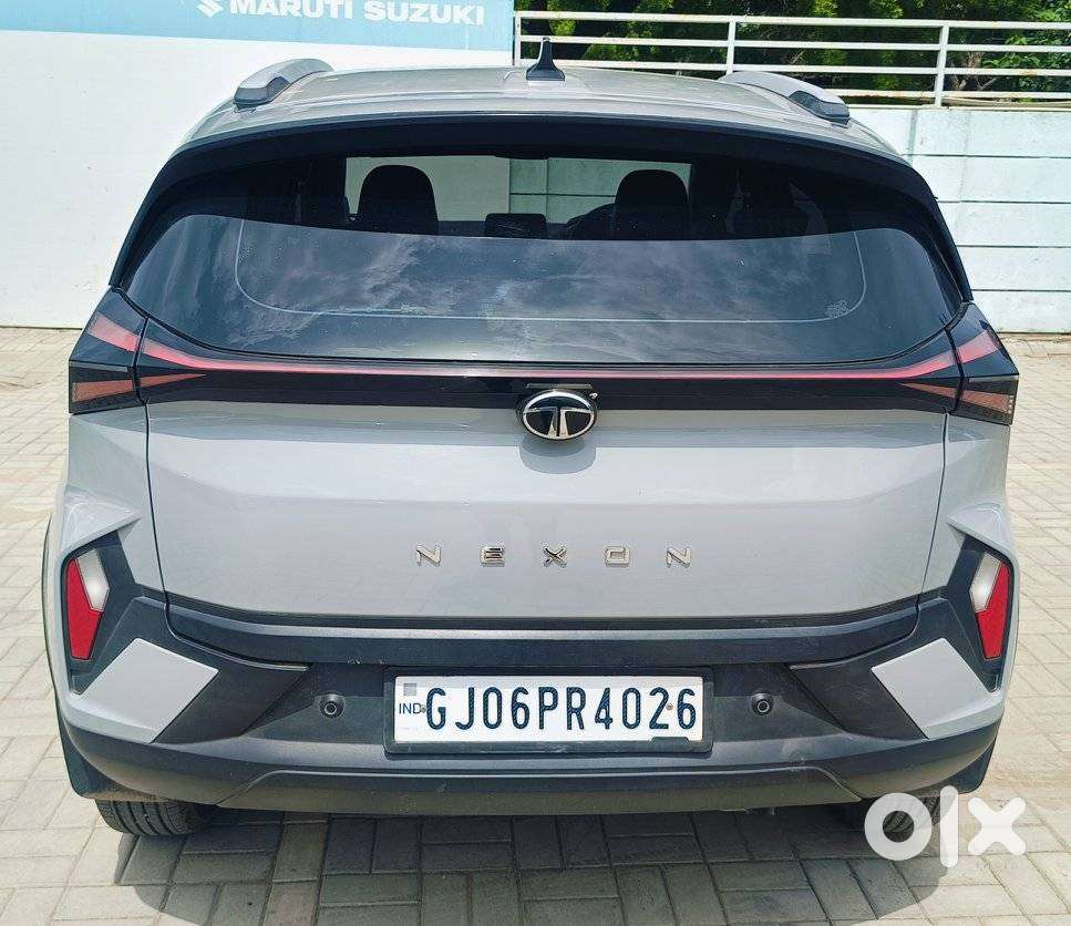 Tata Nexon Pure 1.2 Revotron Petrol 6 Mt, 2024, Cng & Hybrids