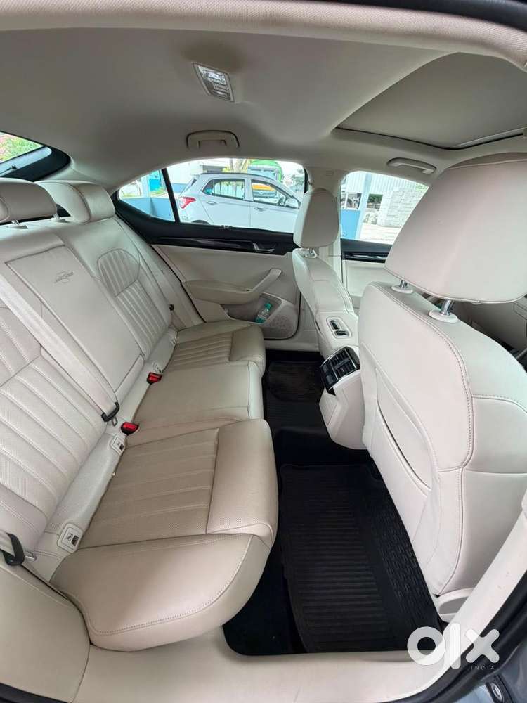 Skoda Superb L&k 2.0 Tdi At, 2019, Diesel