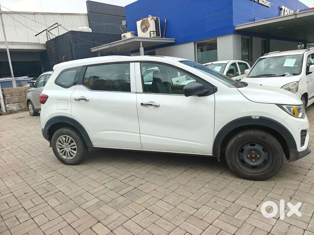 Renault Triber 1.0 Rxe, 2021, Petrol