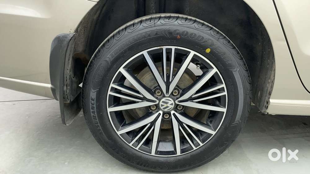 Volkswagen Vento 1.6 Highline, 2019, Petrol