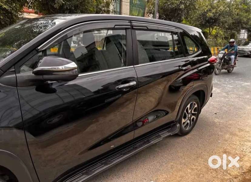 Maruti Suzuki Invicto Alpha Plus 7str, 2025, Petrol