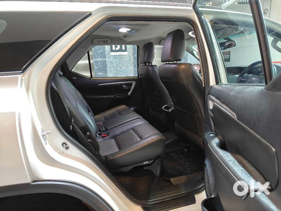 Toyota Fortuner 4x2 At 2.8 Diesel, 2023, Diesel