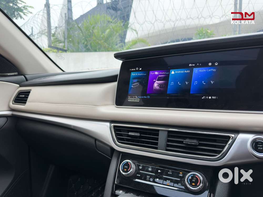 Mahindra Xuv700 2.0 Ax 7 Petrol At Luxury Pack Str, 2025, Petrol