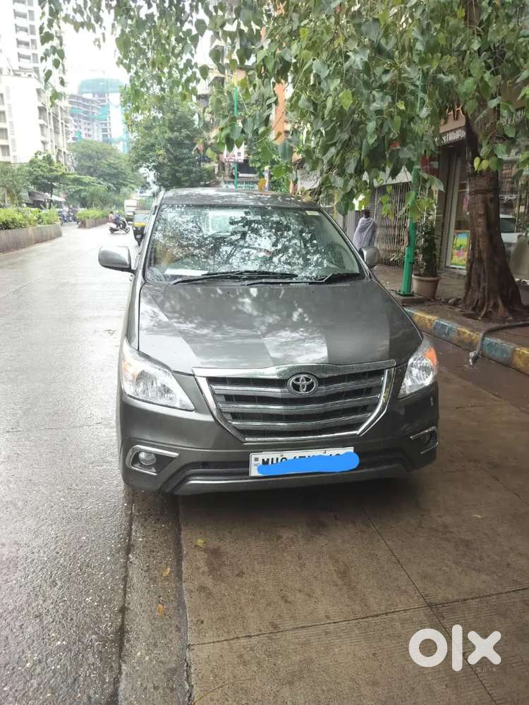 Toyota Innova 2011