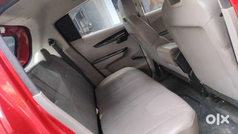 Mahindra Kuv 100 Mfalcon D75 K2, 2017, Petrol