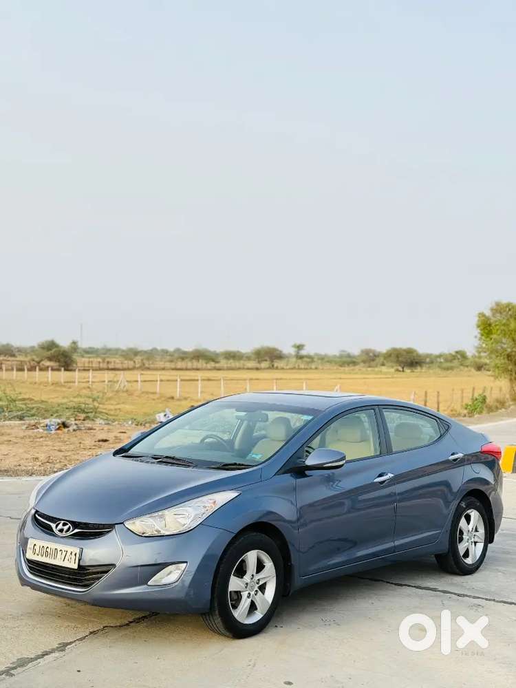 Hyundai New Elantra 2014 Petrol Well Maintained