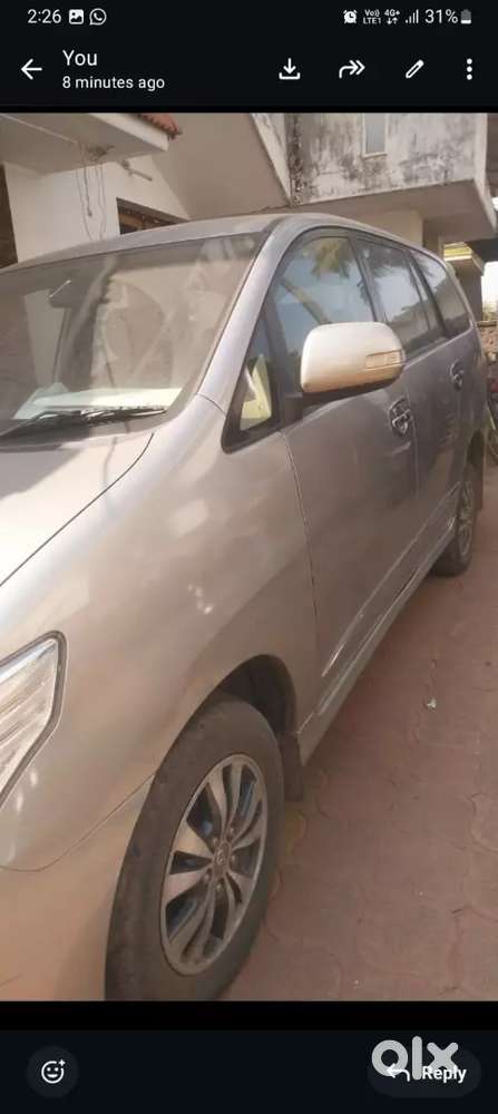 Toyota Innova 2015