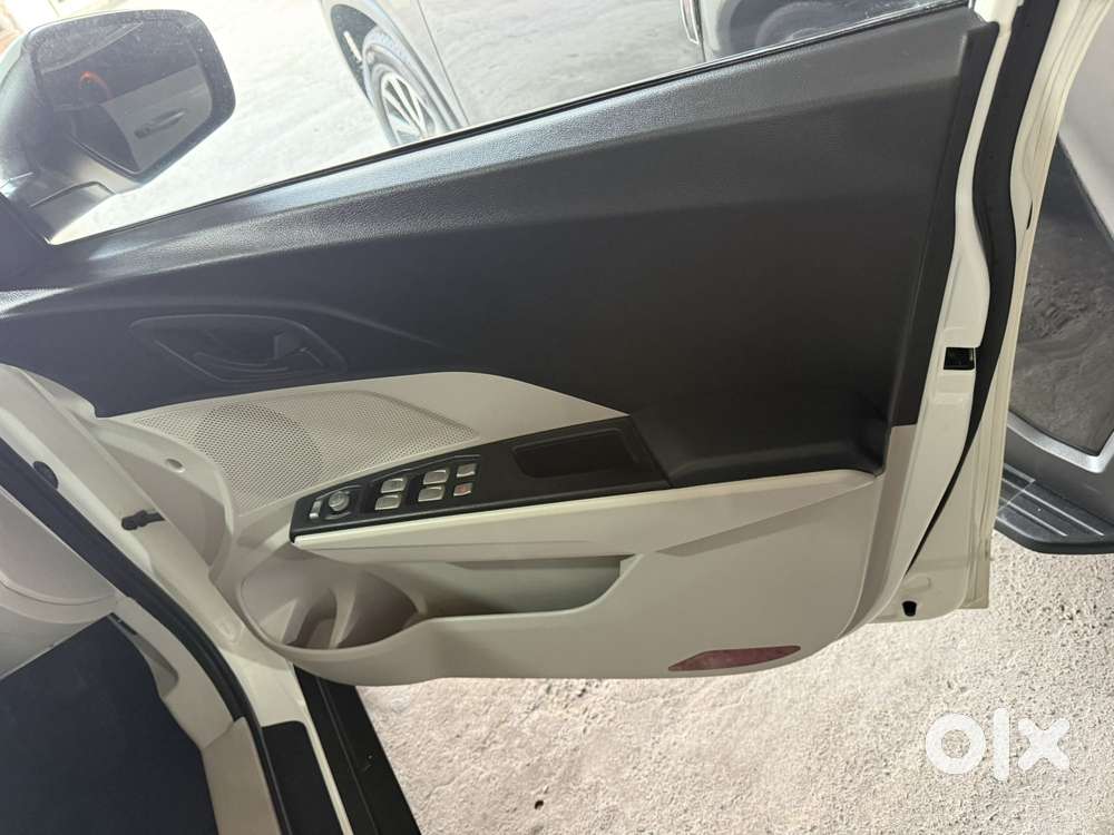 Mahindra Xuv300 W6 Diesel, 2020, Diesel