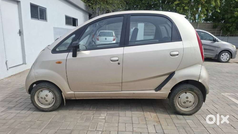 Tata Nano Xe, 2010, Petrol