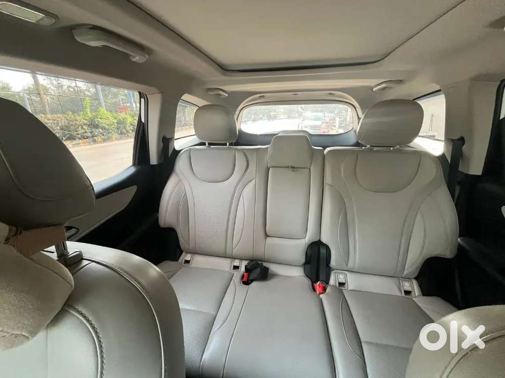 Mahindra Xuv700 Ax7 2024 Automatic Diesel