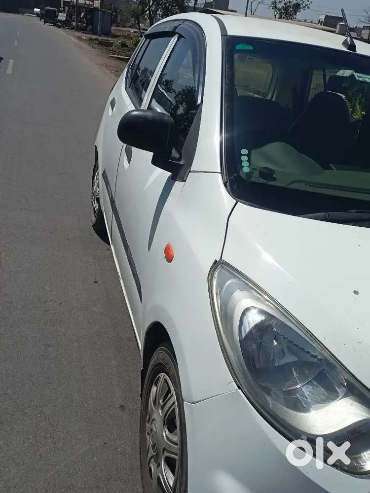 Hyundai I10 2011 Cng & Petrol 86000 Km Driven