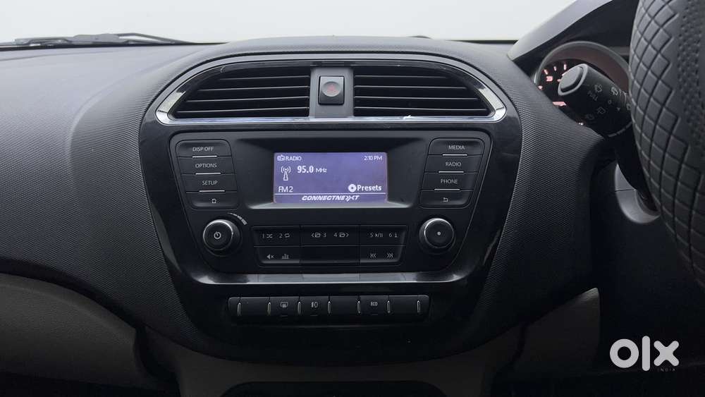 Tata Tiago Xz, 2016, Petrol