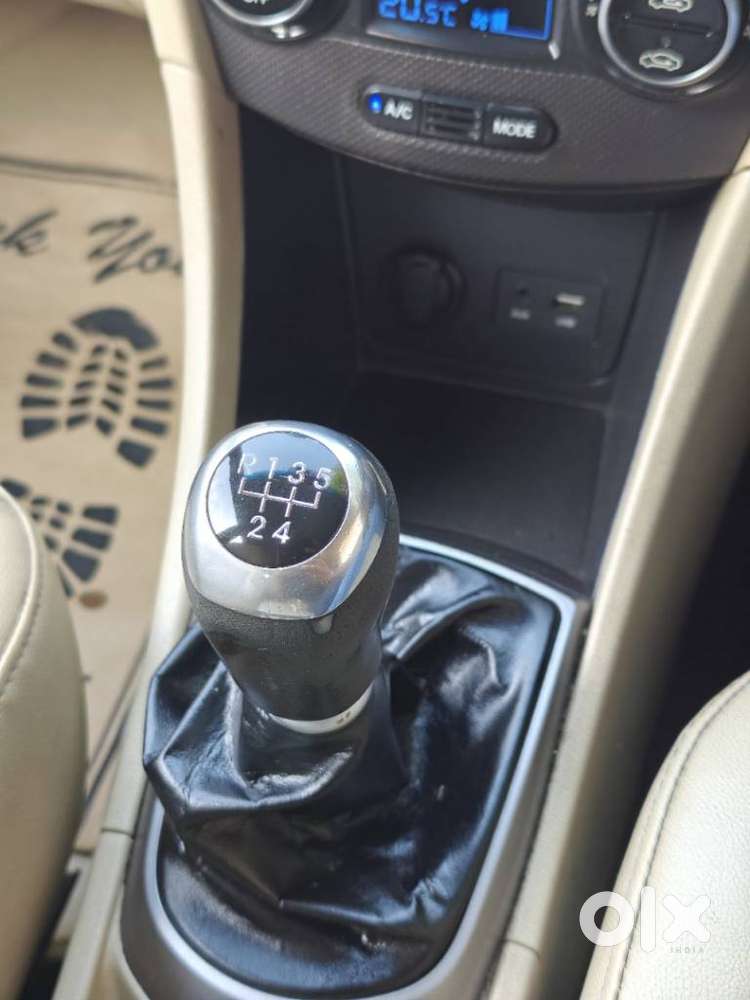 Hyundai Verna 1.6 Sx (o) Vtvt, 2015, Petrol