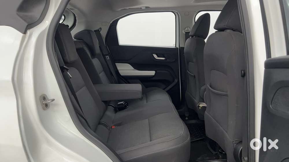 Tata Punch Creative Dual Tone Amt Sunroof, 2024, Petrol