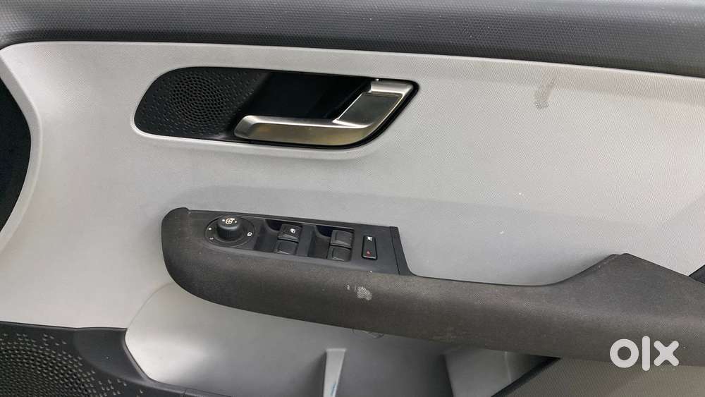 Tata Altroz Xz, 2020, Petrol