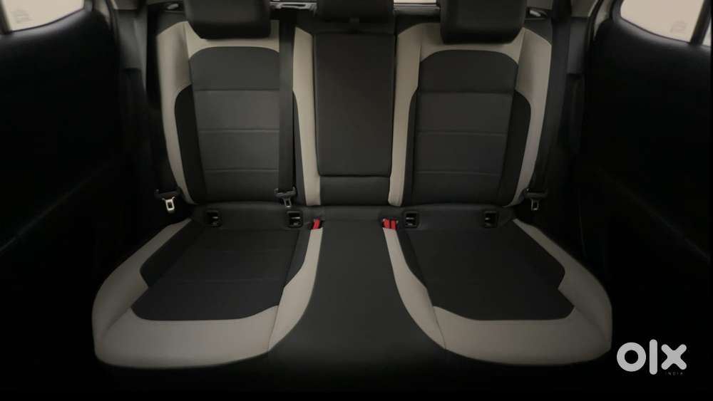 Volkswagen Taigun Topline 1.0 Tsi At (electric Seats), 2023, Petrol