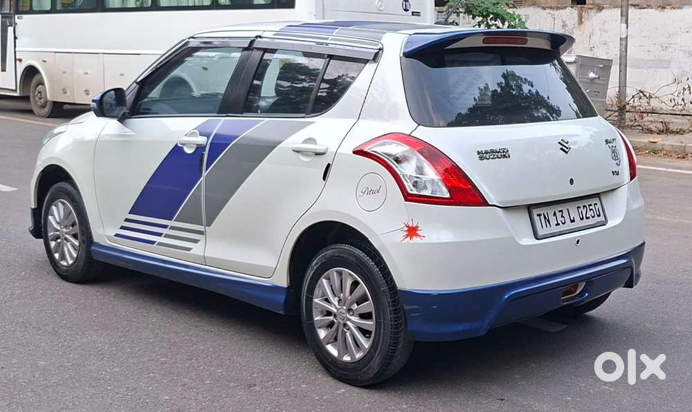Maruti Suzuki Swift Vxi Optional, 2017, Petrol