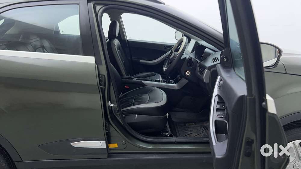 Tata Nexon 1.2 Revotron Xm, 2023, Petrol