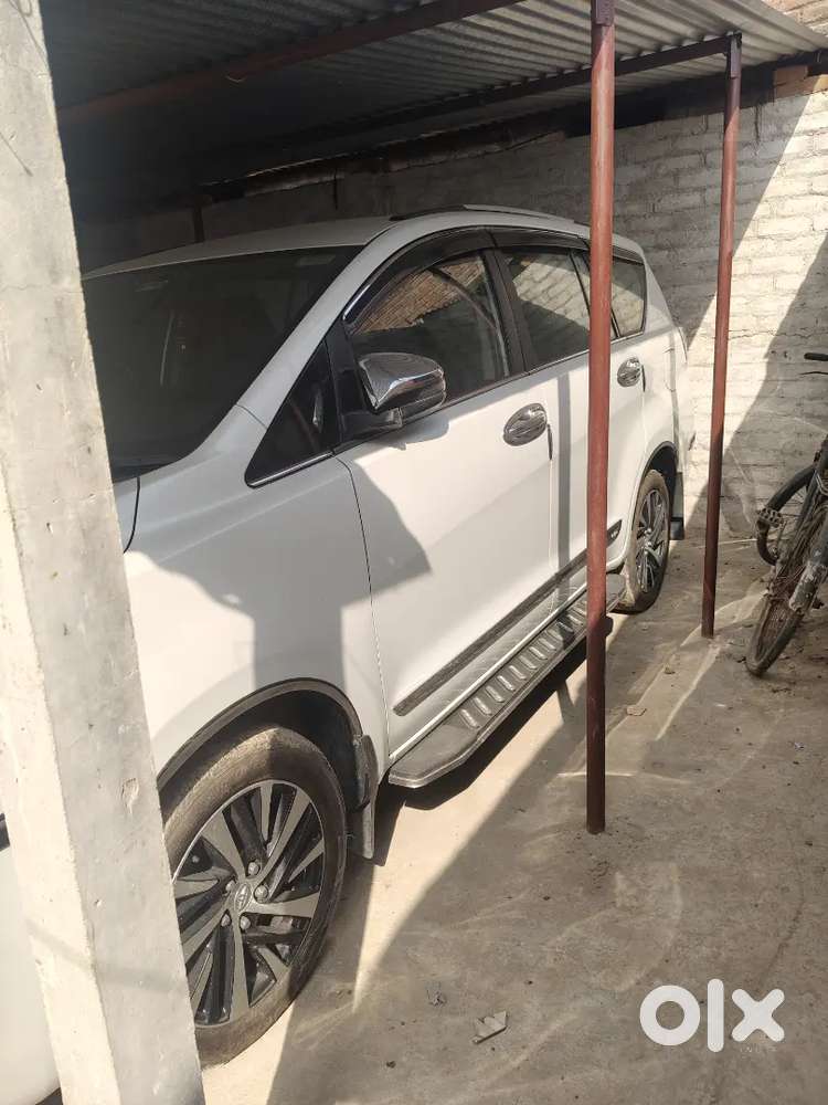 Toyota Innova Crysta Diesel 2024