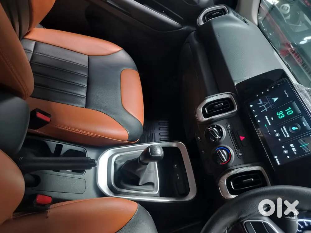 Kia Sonet Hte O December Registration 2025 Petrol 3300 Km Driven