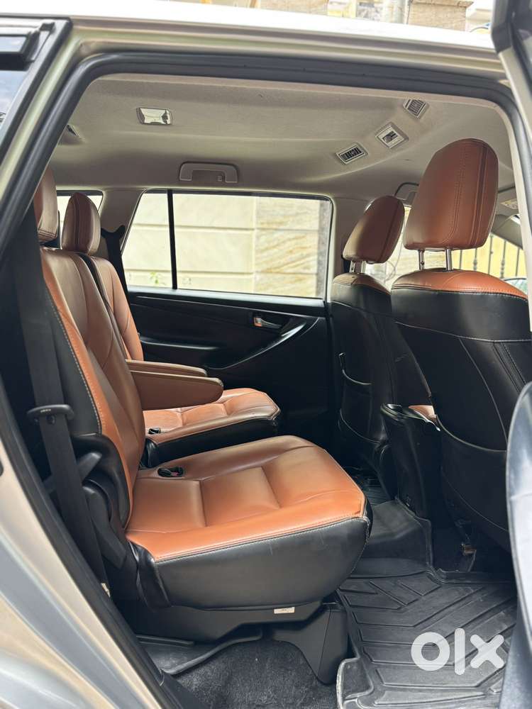 Toyota Innova Crysta [2020-ongoing] 2.4 Gx 7 Str, 2024, Diesel