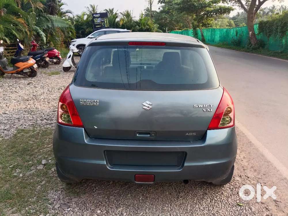 Maruti Suzuki Swift Vxi 2011