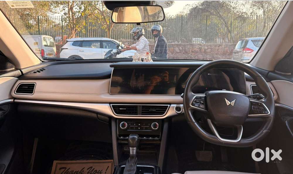 Mahindra Xuv700 2.2 Ax 7 Diesel At Str, 2022, Diesel