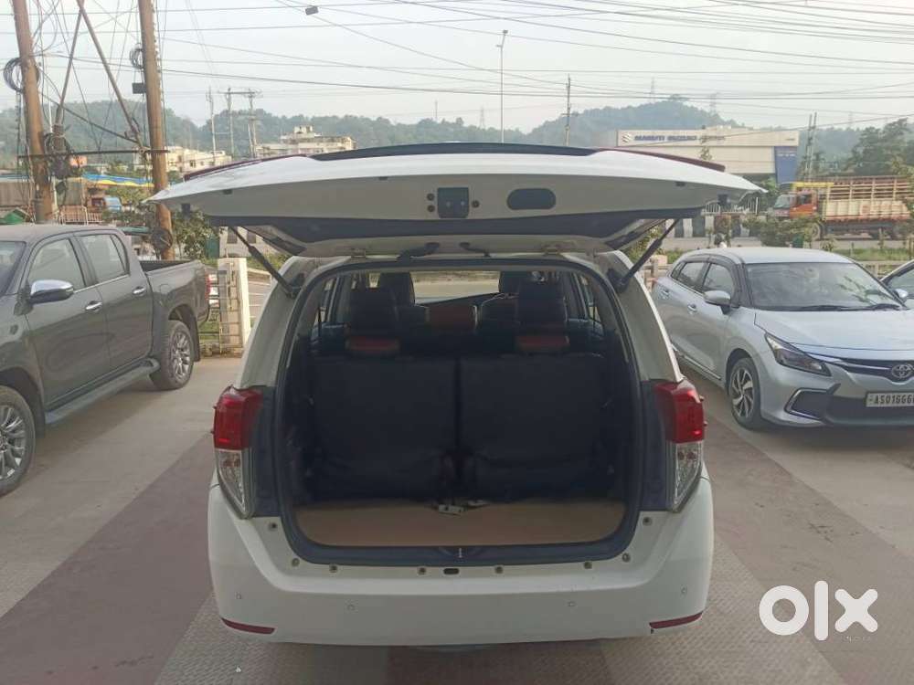Toyota Innova Crysta 2.4 Gx Mt, 2024, Diesel