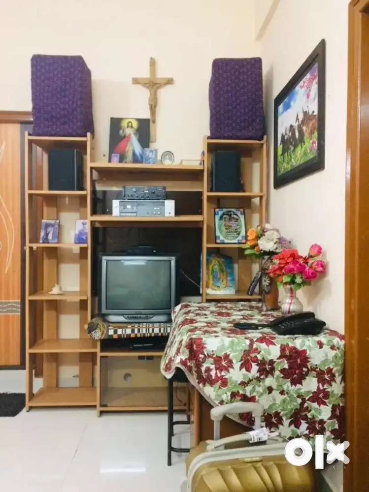 Onida, Philips, LG, Akai Dome type TVs,- Good condition.2k to 3.5k