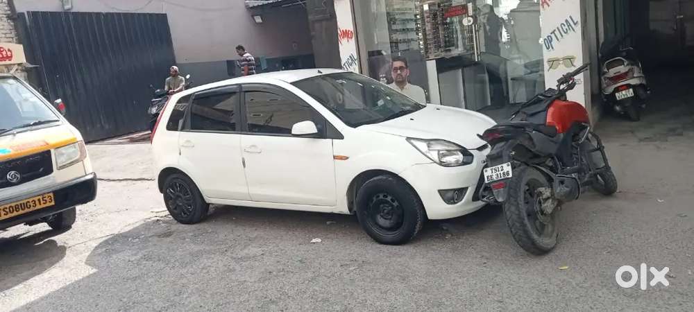 Ford Figo 2012 Petrol 39000 Km Driven