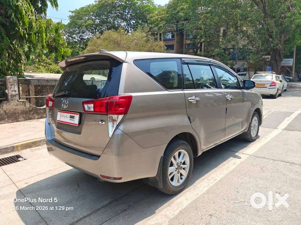 Toyota Innova Crysta 2.4 V 8 Str, 2017, Diesel