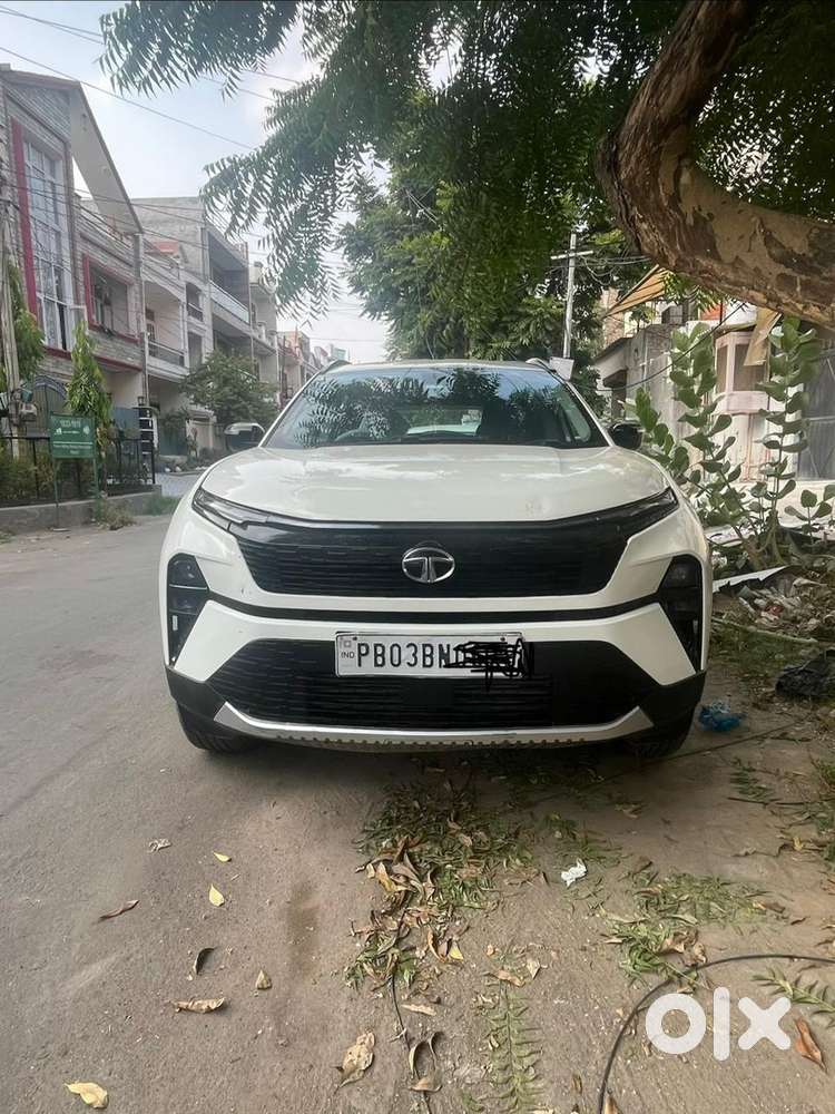 2024 Tata Harrier Smart