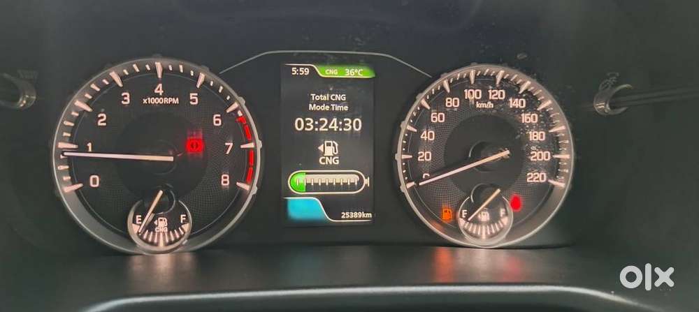 Maruti Suzuki Brezza 1.5 Zxi Cng, 2023, Cng & Hybrids