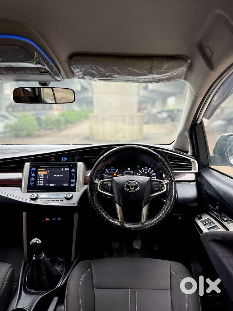 Toyota Innova Crysta 2.4 Vx Mt 8s, 2017, Diesel