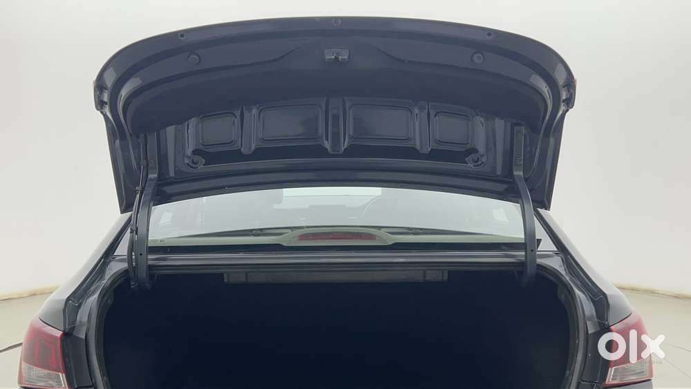 Hyundai Verna 1.5 Mpi Mt Sx (o), 2020, Petrol