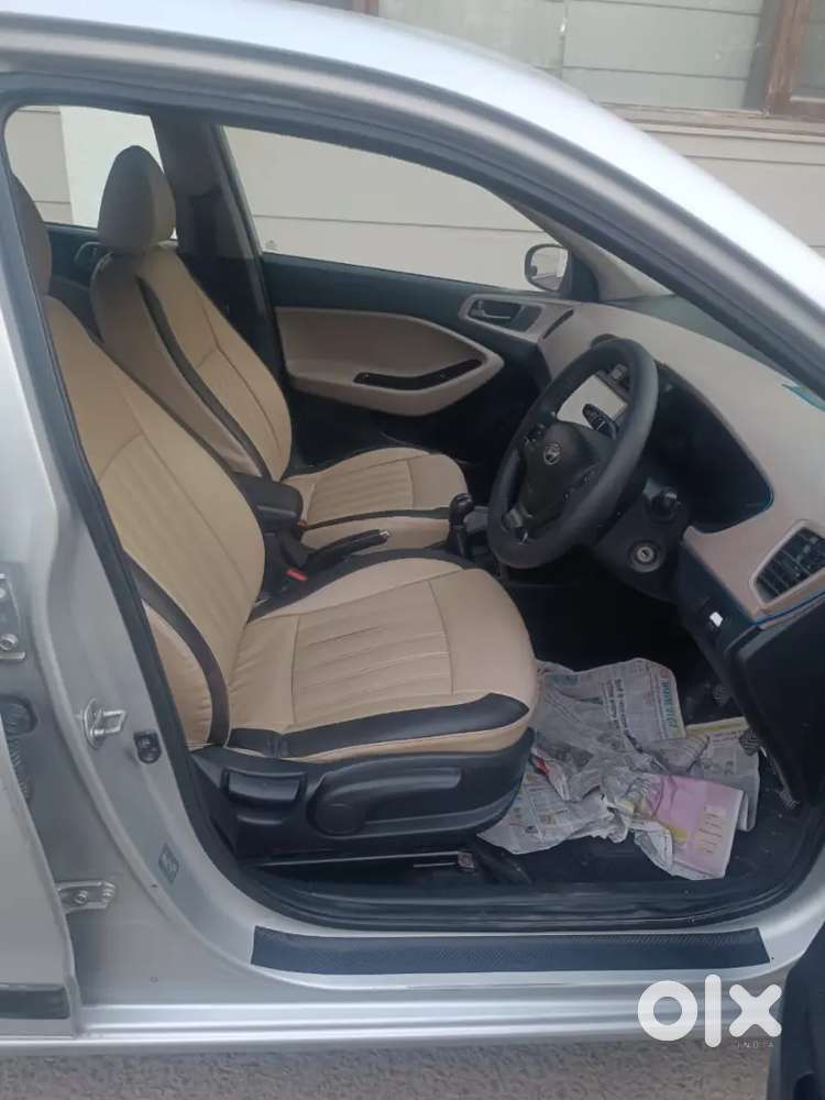 Hyundai I20 Sportz Petrol 2015