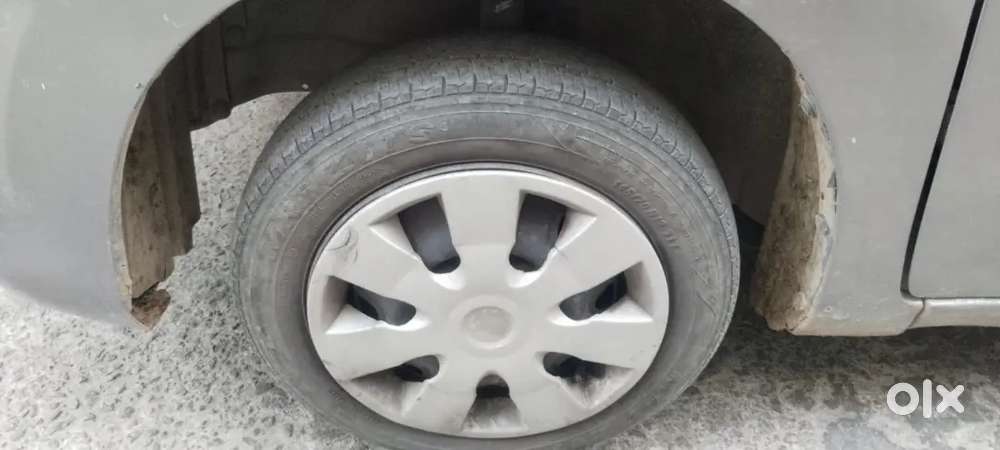 Good Condition, Single Hand Driven, Cng Car With Manufacturing