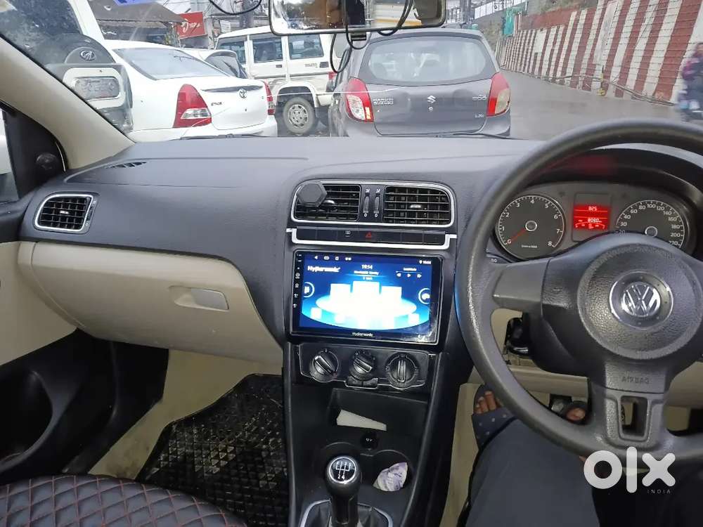 Volkswagen Polo Petrol 2011