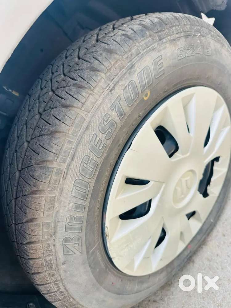 Gadi Me Koi Bhi Kam Nai Hai Stepney Bhi Un Used Hai