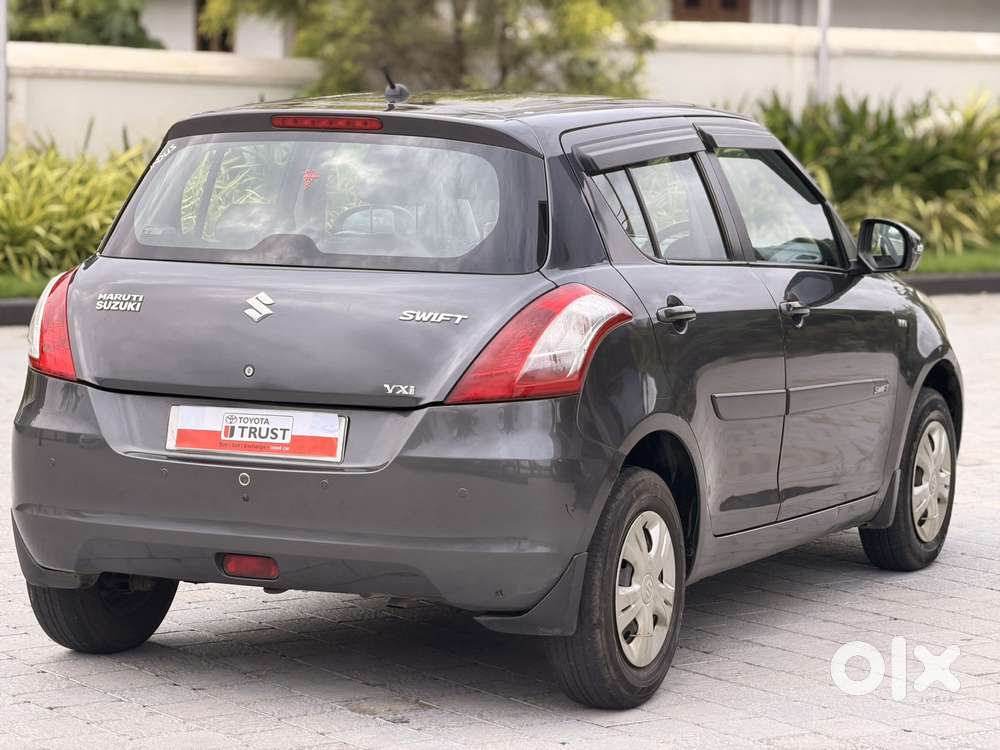 Maruti Suzuki Swift Vxi, 2017, Petrol